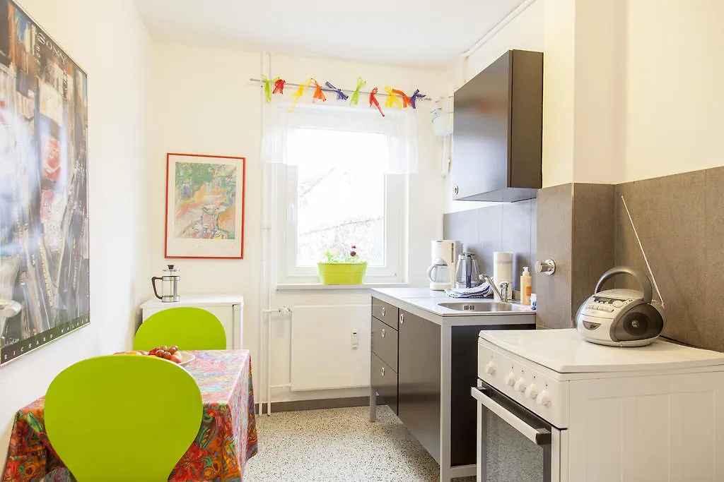 Deutsche Messe Zimmer - Accommodation Service Hannover Fair בית אירוח