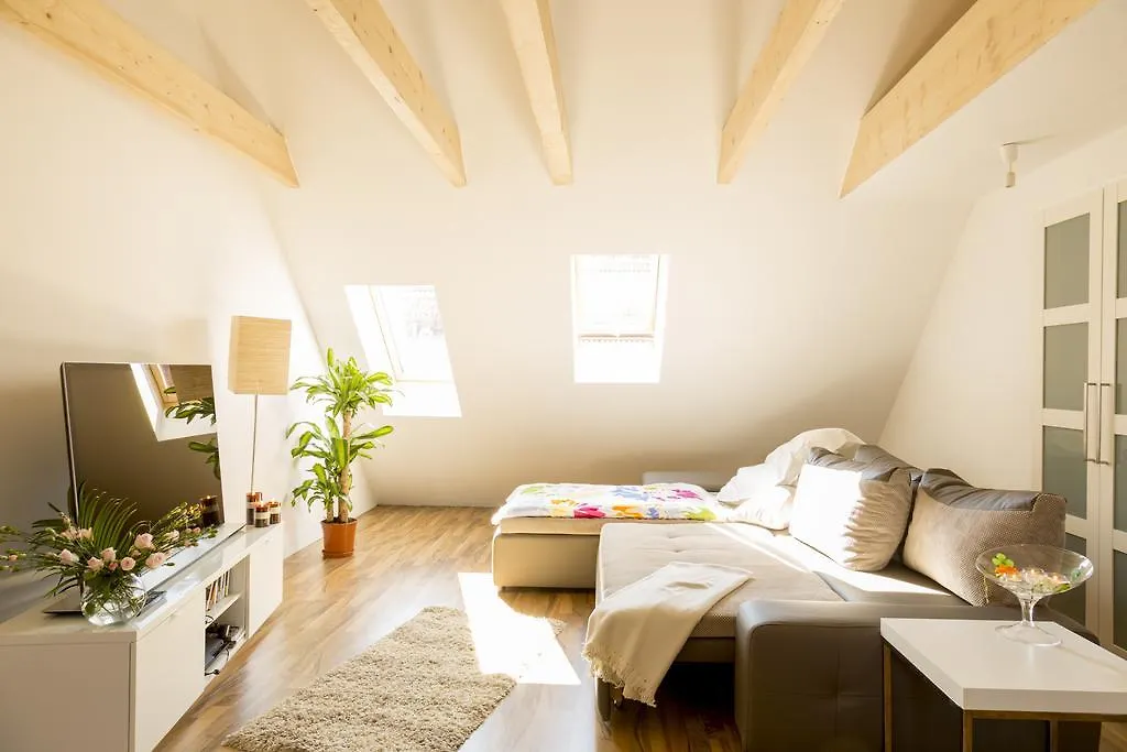 בית אירוח Deutsche Messe Zimmer - Accommodation Service Hannover Fair גרמניה